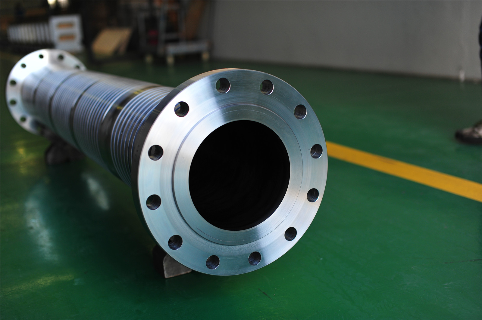 کووید-19، آن را رها کنید یا با آن زندگی کنید!